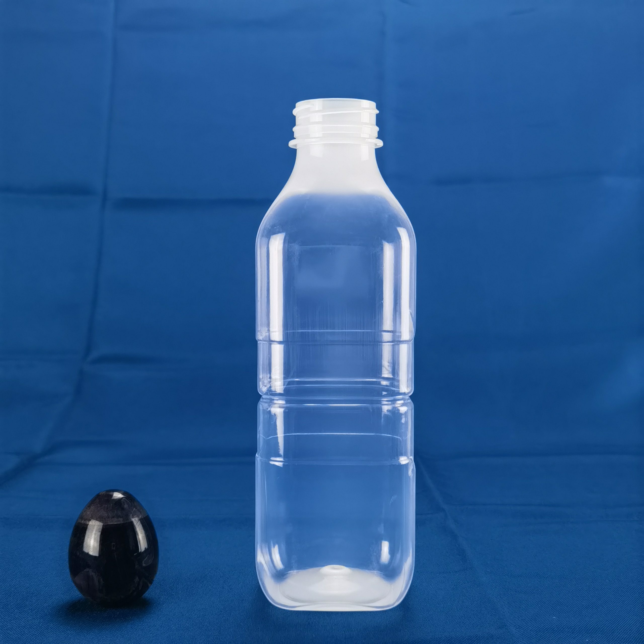 FT-037 700ml Square PP Bottle
