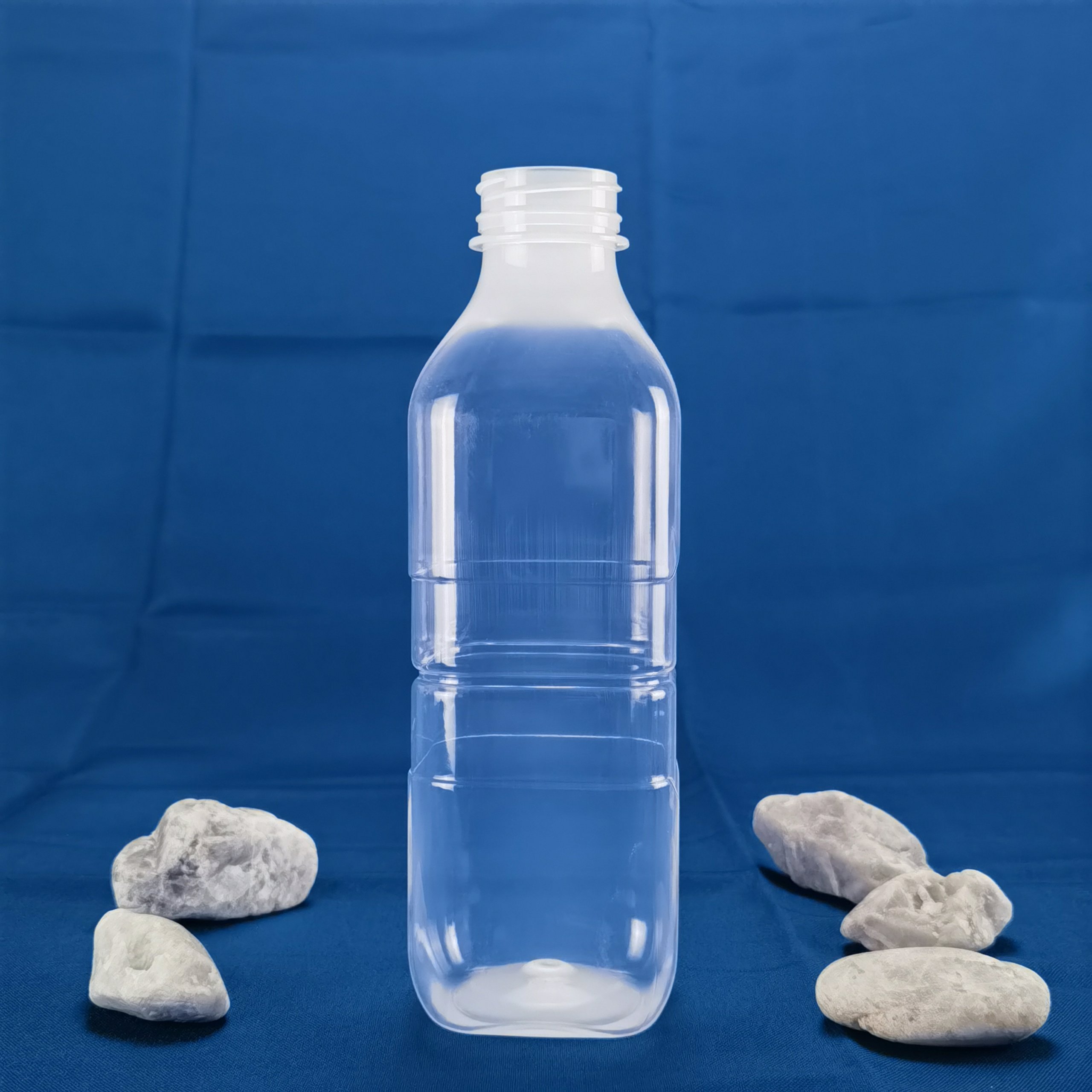 FT-037 700ml Square PP Bottle 4