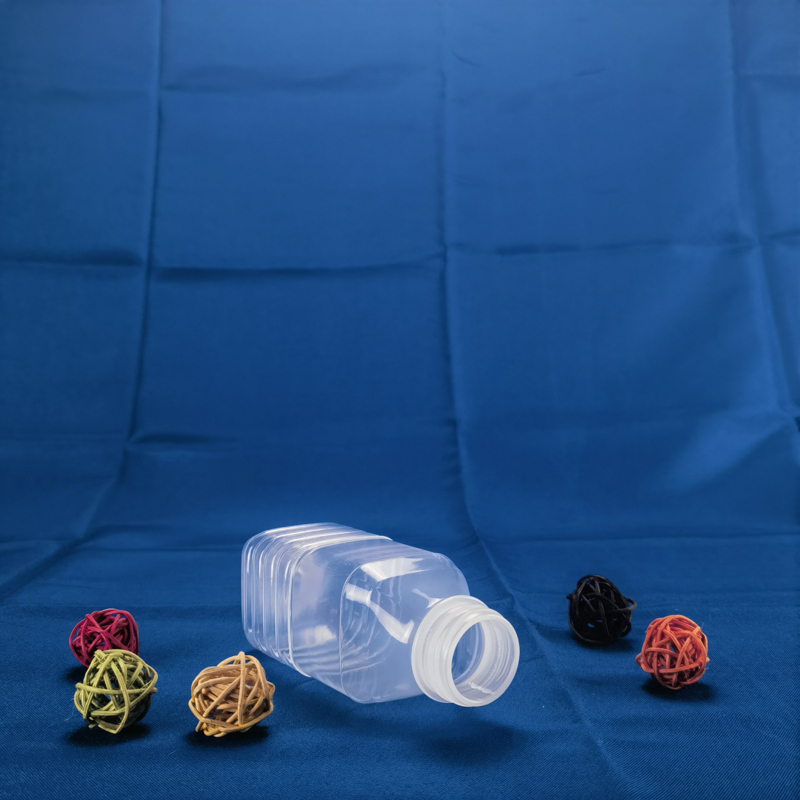 FT-018 330ml Square PP Bottle 4