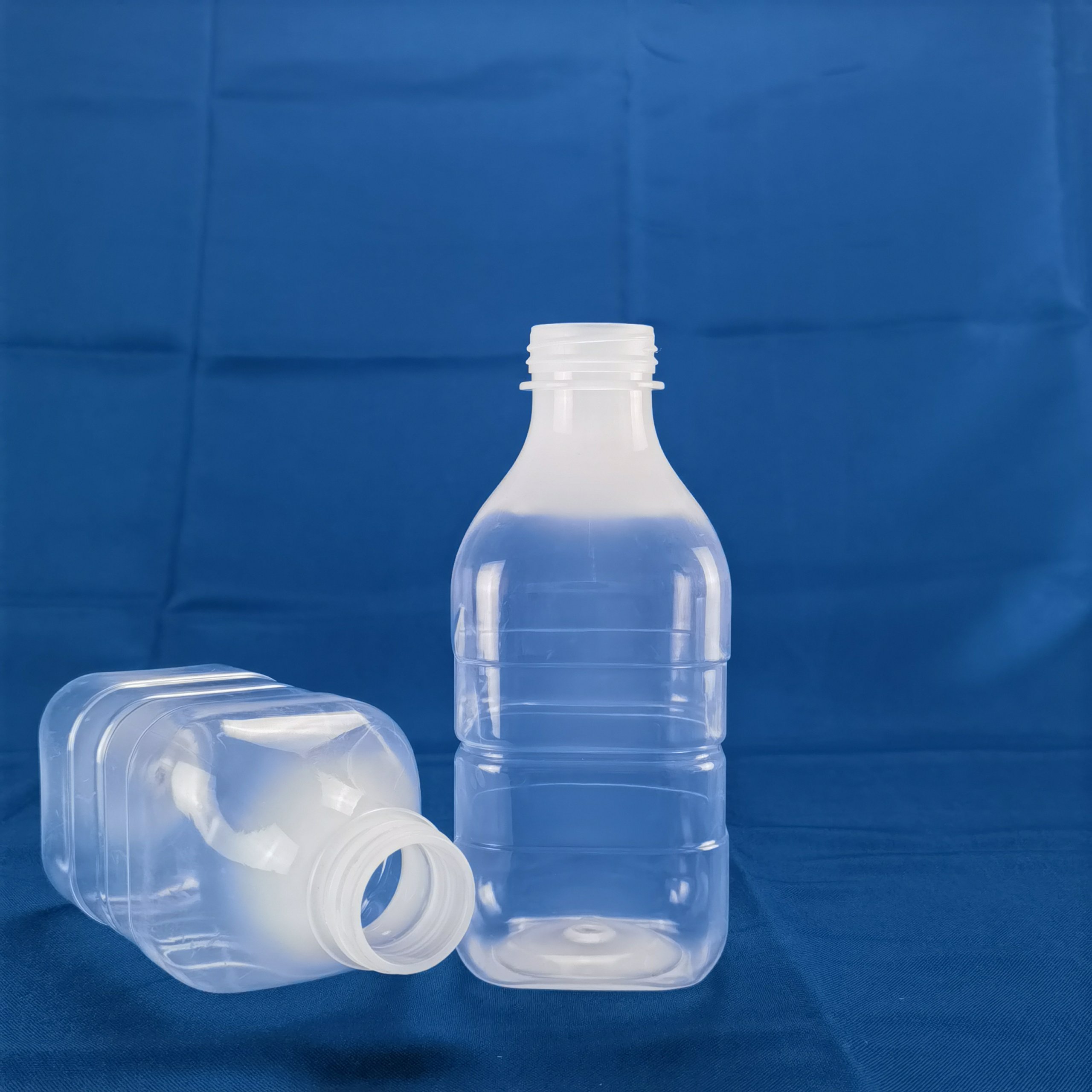 FT-036 700ml Square PP Bottle 2